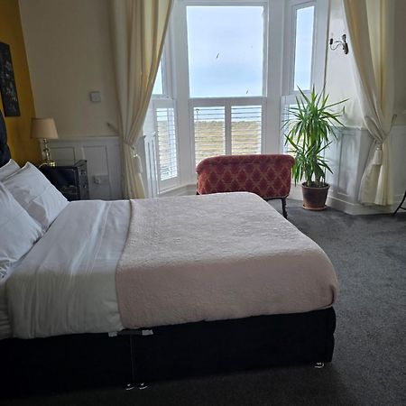 Bluebells Guest House บาร์มัธ ภายนอก รูปภาพ