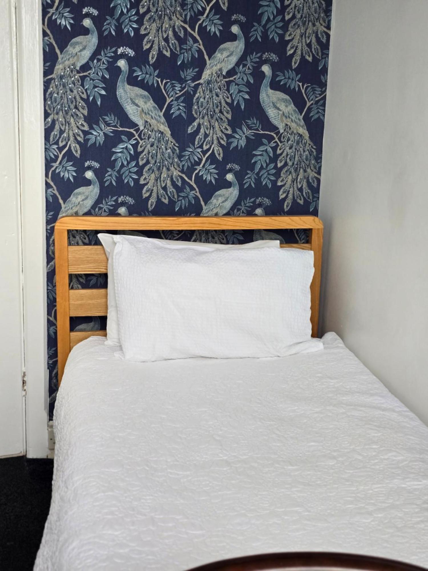 Bluebells Guest House บาร์มัธ ภายนอก รูปภาพ